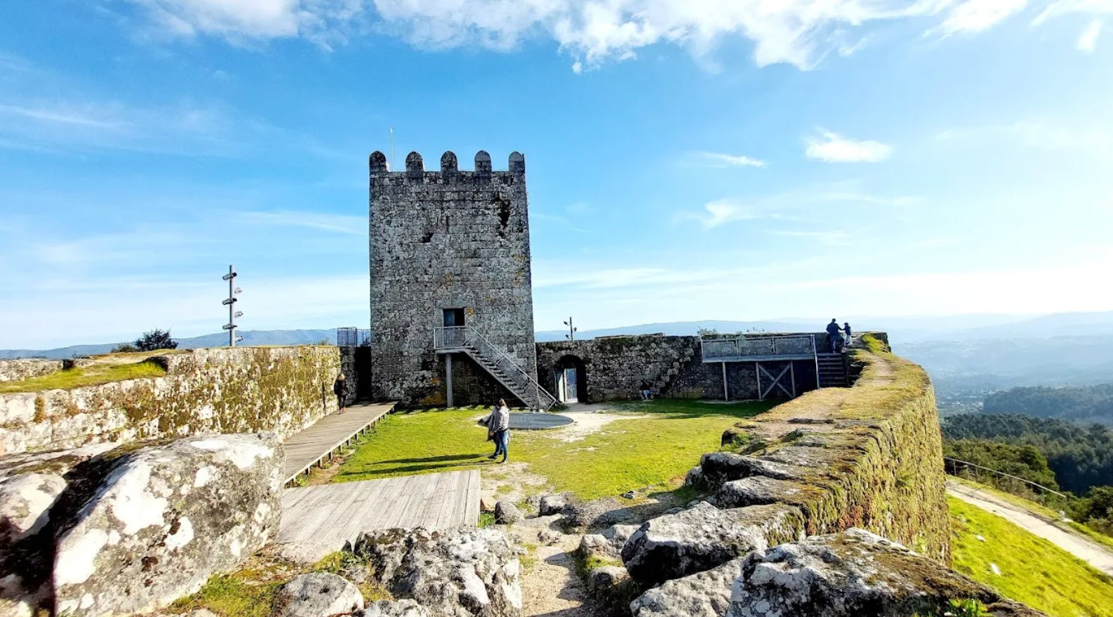 Castle of Arnóia, Portugal